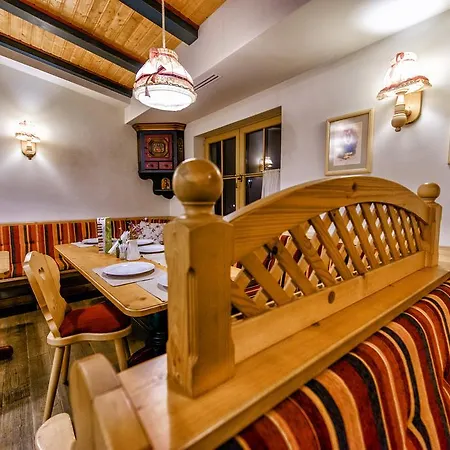 Brandeberg & Restaurant Konukevi