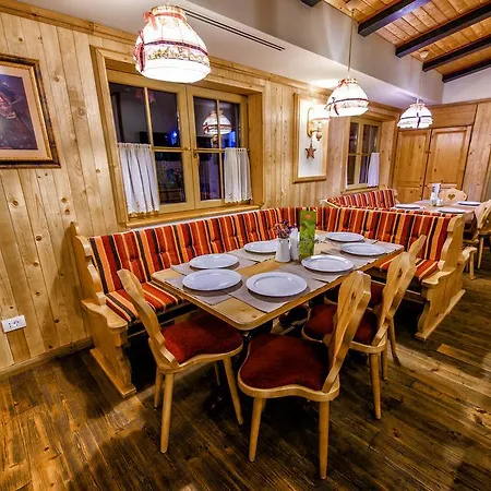 Brandeberg & Restaurant Konukevi